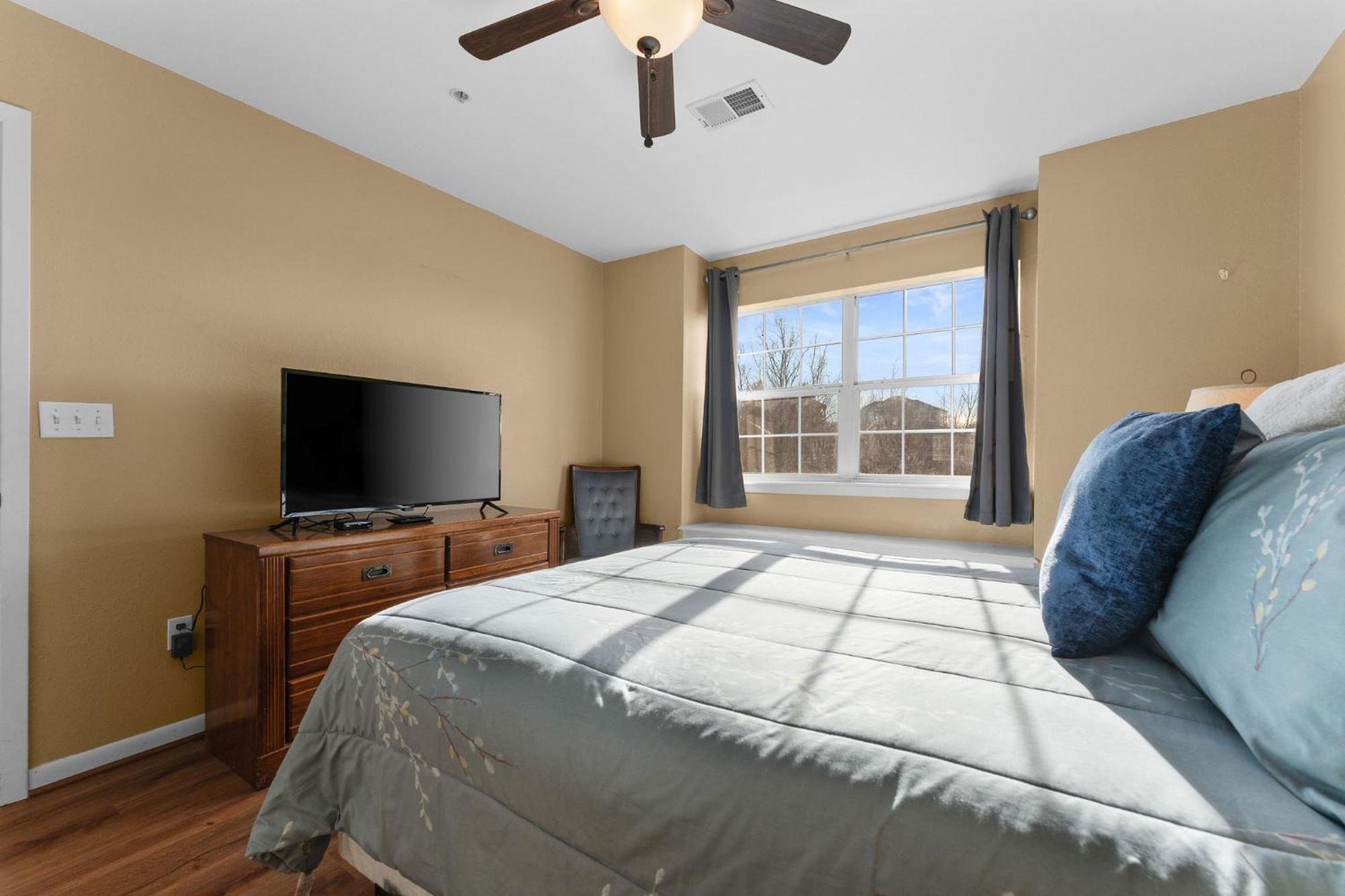 Cozy Top Floor 2Br Condo With View And Amenities!! Point Lookout Extérieur photo