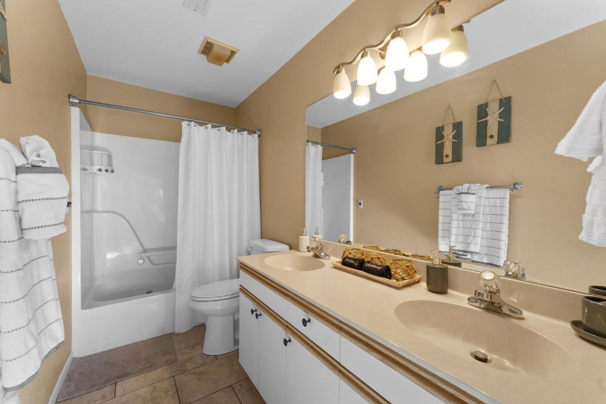 Cozy Top Floor 2Br Condo With View And Amenities!! Point Lookout Extérieur photo